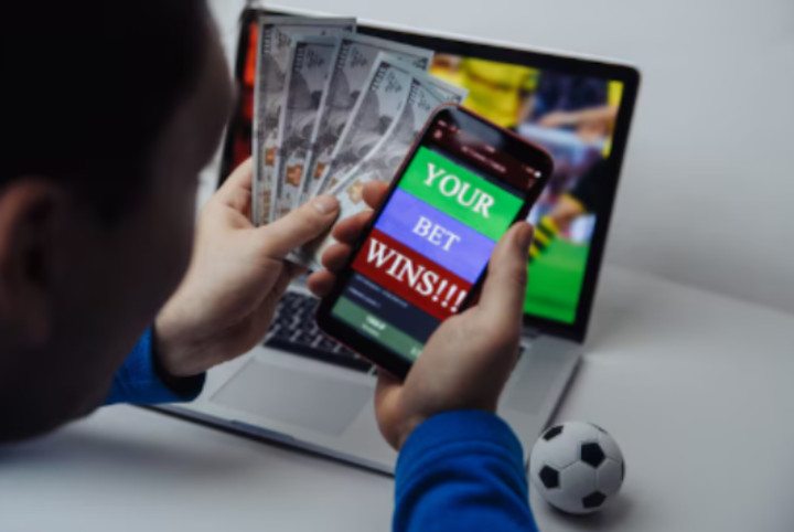 Happy bettor that wins big cash